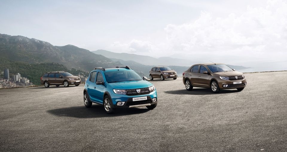S8-mondial-de-paris-2016-dacia-sandero-e