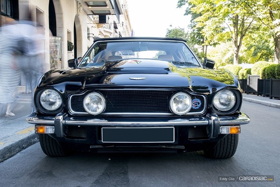 http://images.caradisiac.com/images/0/1/8/5/110185/S8-photos-du-jour-aston-martin-v8-volante-387033.jpg