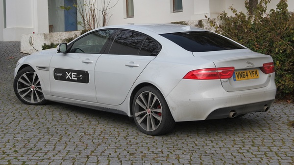 S7-Prise-en-mains-Jaguar-XE-le-chainon-manquant-343289.jpg