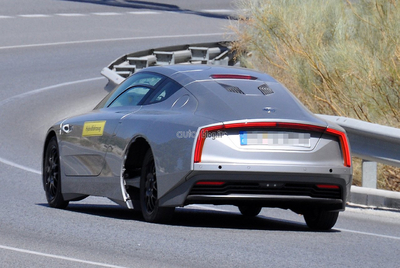 http://images.caradisiac.com/images/0/6/1/5/80615/S6-La-fantastique-et-future-Volkswagen-XL1-a-nouveau-surprise-269546.jpg
