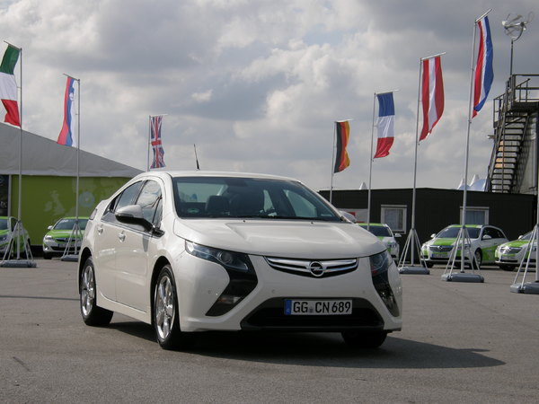 Opel Ampera Concept
