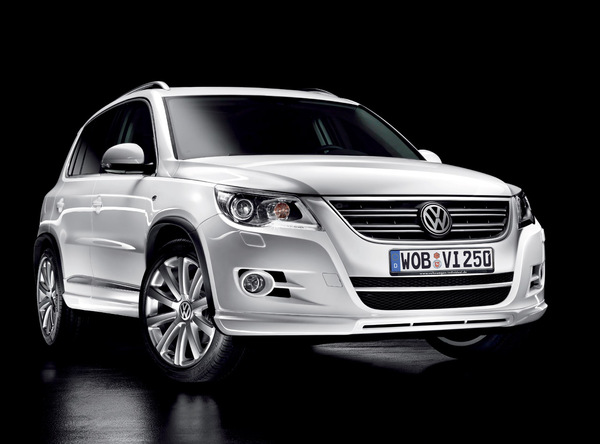 http://images.caradisiac.com/images/1/0/4/8/21048/S7-Volkswagen-Tiguan-R-Line-officielle-90597.jpg