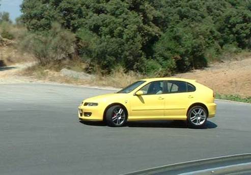 Seat Léon Cupra R : sur un air de Salsa