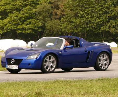 Opel Speedster Turbo : séance de rattrapage (de tête-à-queue) 