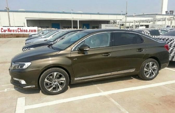 S7-La-Citroen-DS-5LS-chinoise-se-fait-surprendre-310344.jpg