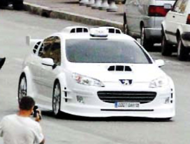 samy naceri reaction taxi 5 taxi 4 roule en 407 samy naceri reaction taxi 5 taxi 4 roule en 407