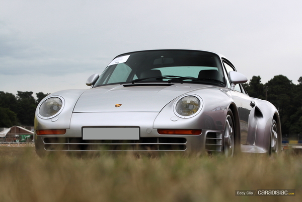 http://images.caradisiac.com/images/1/6/8/4/61684/S7-Photos-du-jour-Porsche-959-Le-Mans-Classic-196275.jpg