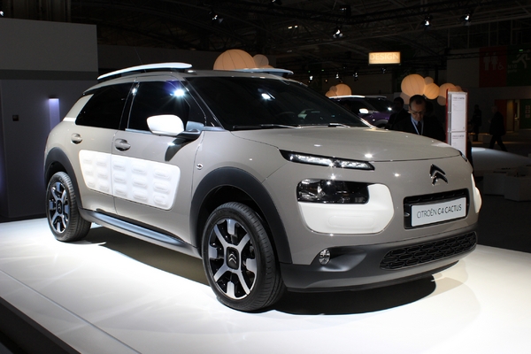 S7-Premiere-mondiale-Caradisiac-a-bord-de-la-Citroen-C4-Cactus-les-photos-et-toutes-les-infos-312660.jpg