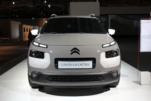 S7-Premiere-mondiale-Caradisiac-a-bord-de-la-Citroen-C4-Cactus-les-photos-et-toutes-les-infos-312661.jpg