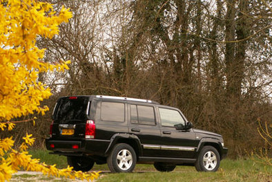 Jeep Commander : Deux places de plus et un look de baroudeur