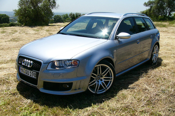 Audi RS4 cabriolet et Avant, le diable prend plusieurs formes