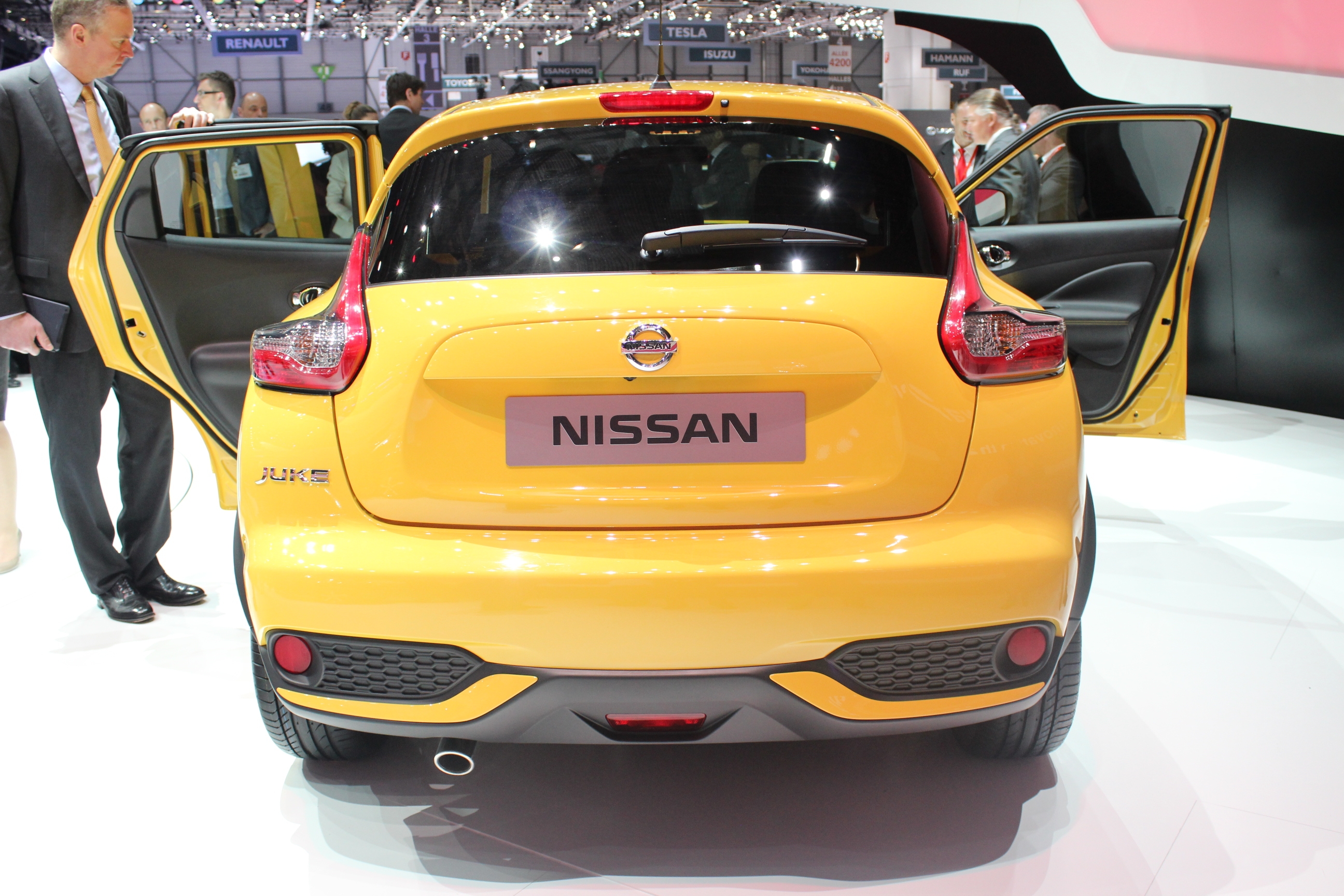 S0-En-direct-de-Geneve-2014-Nissan-Juke-restyle-on-change-peu-une-equipe-qui-gagne-315774.jpg