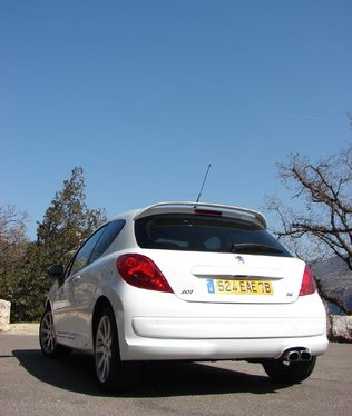 Peugeot 207 RC : la Clio RS dans la ligne de mire