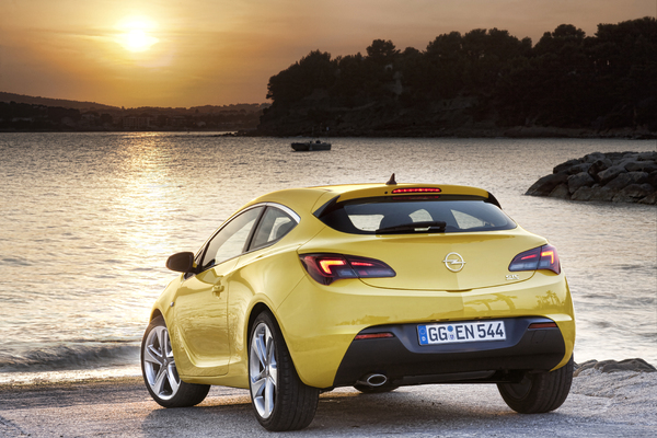 Opel Astra J Gtc (4e Generation)