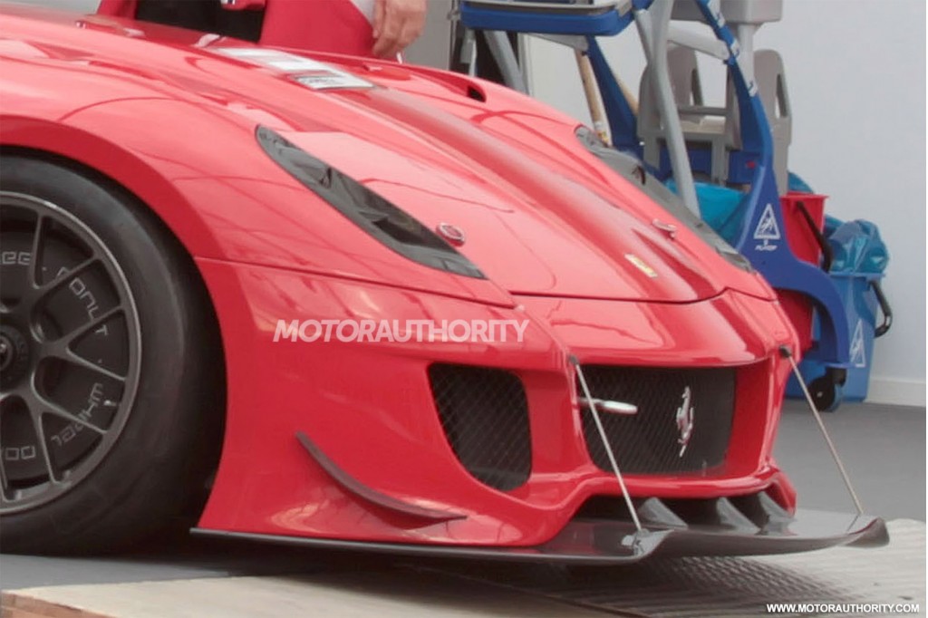 S0-Surprise-la-Ferrari-599-XX-Evolution-244880.jpg