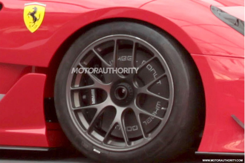 S0-Surprise-la-Ferrari-599-XX-Evolution-244883.jpg