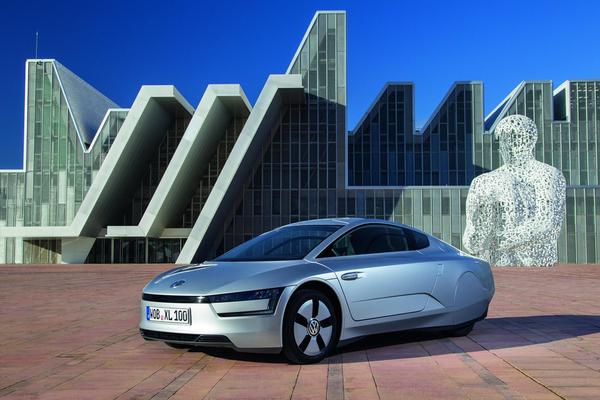 S7-Salon-de-Geneve-2013-La-revolutionnaire-Volkswagen-XL1-y-sera-286226.jpg