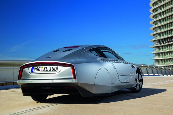 S7-Salon-de-Geneve-2013-La-revolutionnaire-Volkswagen-XL1-y-sera-286227.jpg