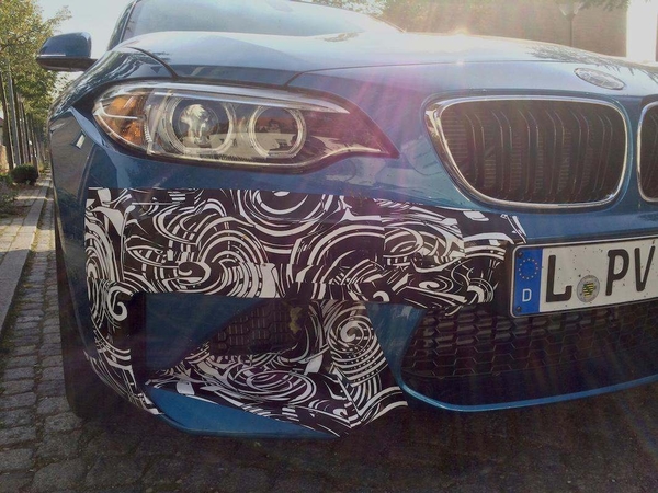 S7-Surprise-la-BMW-M2-est-de-sortie-363704.jpg