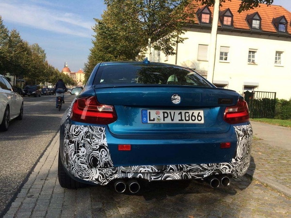 S7-Surprise-la-BMW-M2-est-de-sortie-363705.jpg