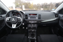 Vidéo - Subaru Impreza WRX STI vs Mitsubishi Lancer Evo X : les dinosaures