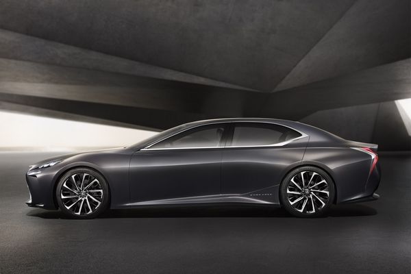 http://images.caradisiac.com/images/5/2/4/3/105243/S7-Lexus-officialise-le-LF-LC-concept-365242.jpg