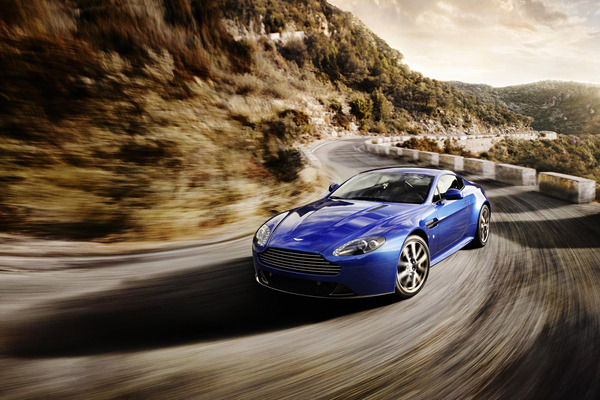 S7-Nouvelle-Aston-Martin-V8-Vantage-S-nouvelle-boite-nouveaux-reglages-chassis-et-430-ch-210961.jpg