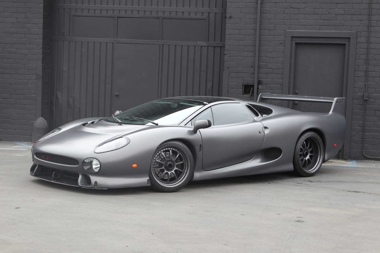 http://images.caradisiac.com/images/5/5/5/3/75553/S0-Un-modele-de-Jaguar-XJ220S-a-vendre-aux-encheres-251681.jpg