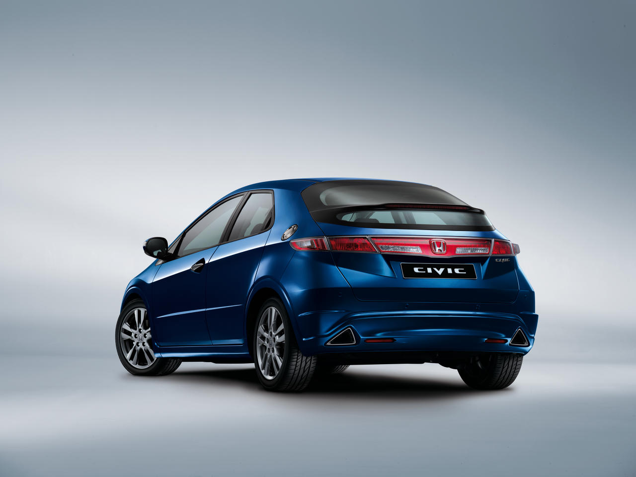 http://images.caradisiac.com/images/5/6/5/0/55650/S0-Honda-Civic-2-2-i-CTDi-Evolution-succes-a-confirmer-176764.jpg