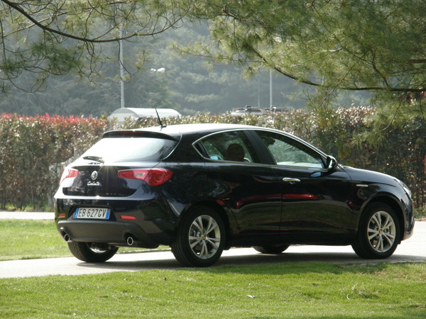 S7-Alfa-Romeo-Giulietta-Une-Alfa-comme-on-aime-180644.jpg
