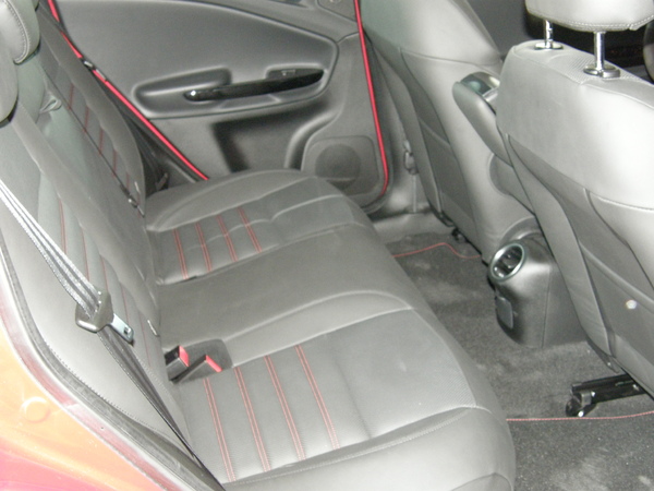 S7-Alfa-Romeo-Giulietta-Une-Alfa-comme-on-aime-180647.jpg