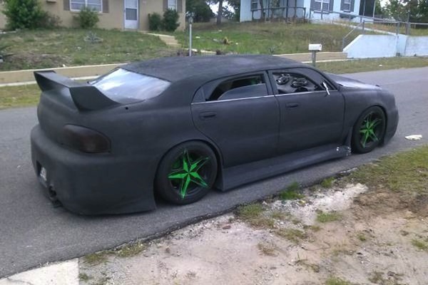 http://images.caradisiac.com/images/6/3/2/1/86321/S7-Saucisse-du-vendredi-Prenez-vous-pour-Ken-Block-pour-4000-dollars-292291.jpg