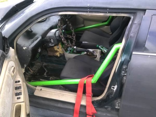 http://images.caradisiac.com/images/6/3/2/1/86321/S7-Saucisse-du-vendredi-Prenez-vous-pour-Ken-Block-pour-4000-dollars-292295.jpg