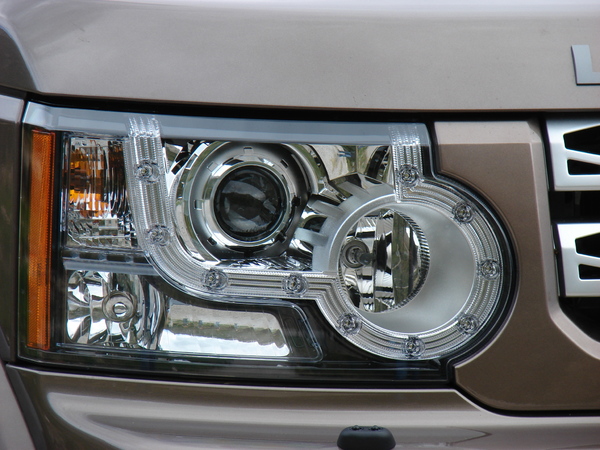 Land Rover Discovery 4