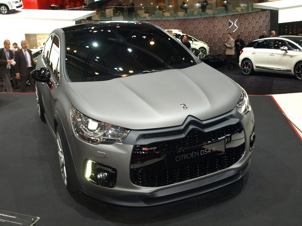 http://images.caradisiac.com/images/6/8/6/5/76865/S7-Salon-de-Geneve-2012-Citroen-DS4-R-concept-256193.jpg
