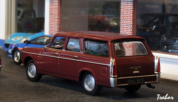 http://images.caradisiac.com/images/7/0/1/9/37019/S7-Miniature-1-43eme-PEUGEOT-404-break-149734.jpg