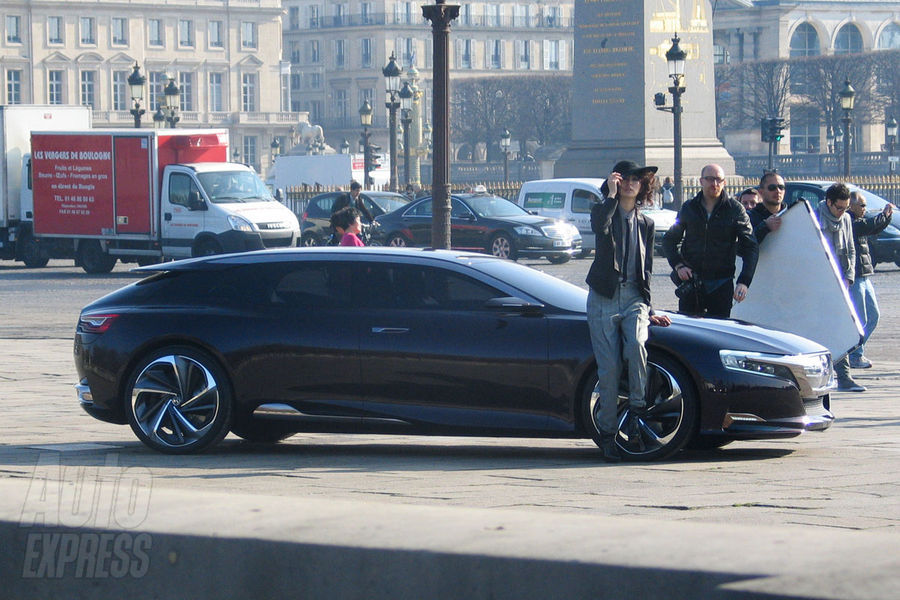http://images.caradisiac.com/images/7/3/7/0/77370/S0-La-Citroen-DS9-sous-toutes-les-coutures-258351.jpg