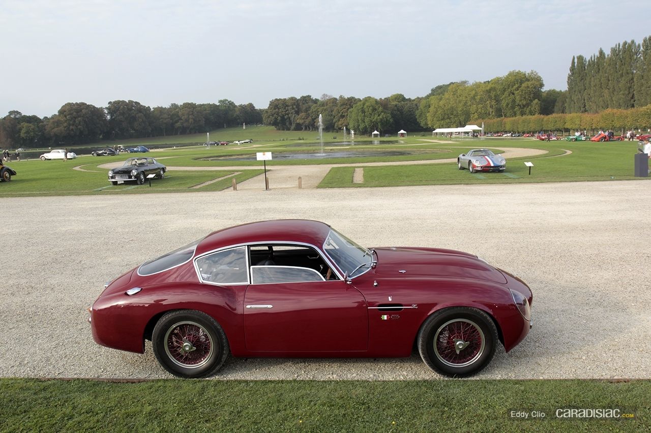 http://images.caradisiac.com/images/7/7/9/3/97793/S0-Photos-du-jour-Aston-Martin-DB4-Zagato-Concours-d-elegance-de-Chantilly-332618.jpg