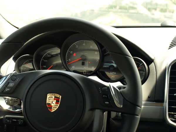 Porsche Cayenne 2
