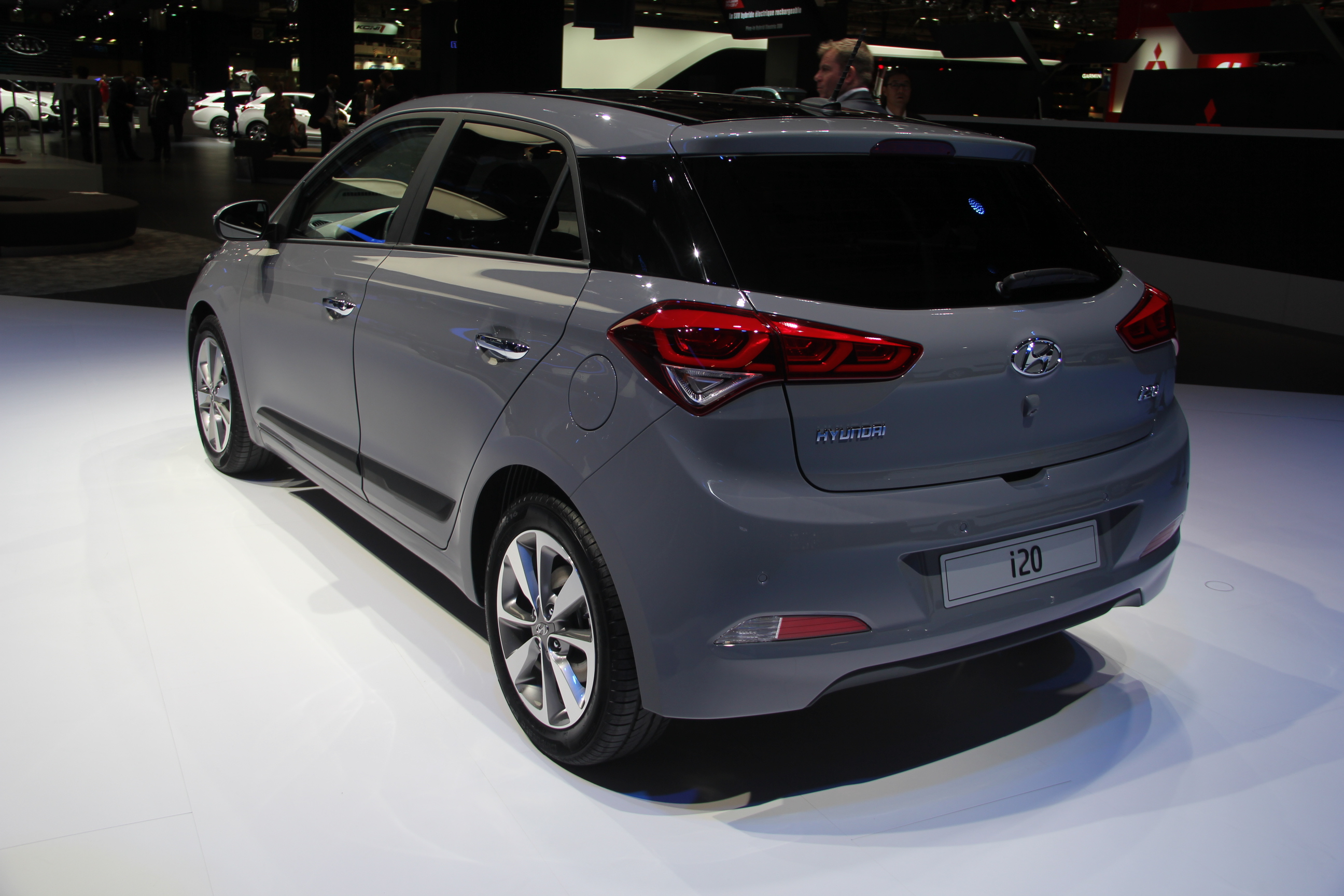 Hyundai i20 : sérieuse vidéo en direct du salon de paris 2014