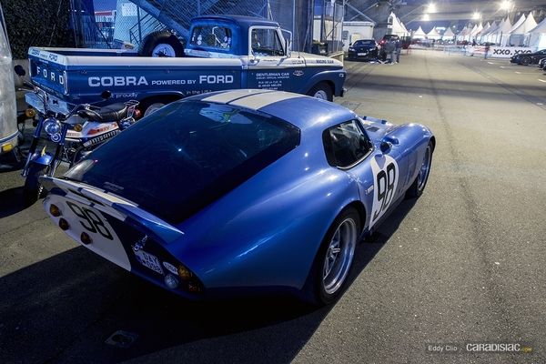 http://images.caradisiac.com/images/8/2/2/6/108226/S7-photos-du-jour-shelby-cobra-daytona-csx-9000-exclusive-drive-378887.jpg
