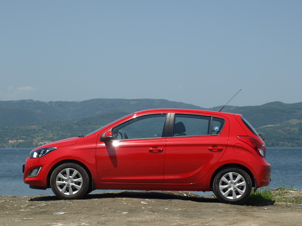 Hyundai I20