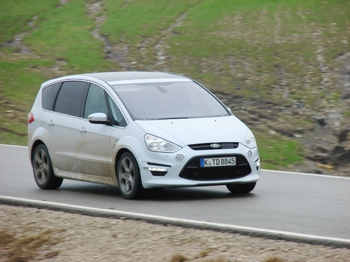 Essai Ford S-Max et Galaxy restylés : ils ont le champ libre...