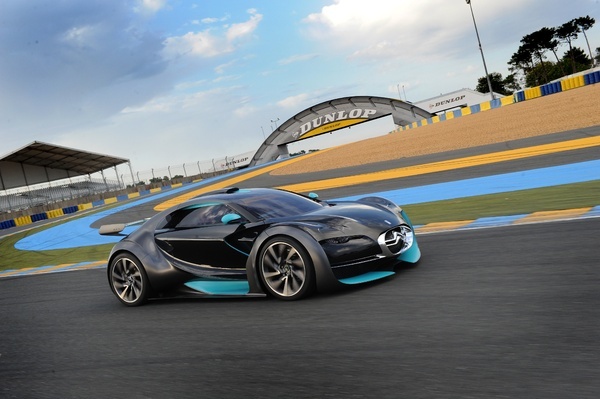 http://images.caradisiac.com/images/8/8/4/0/58840/S7-La-Citroen-Survolt-en-piste-le-plein-de-photos-187132.jpg