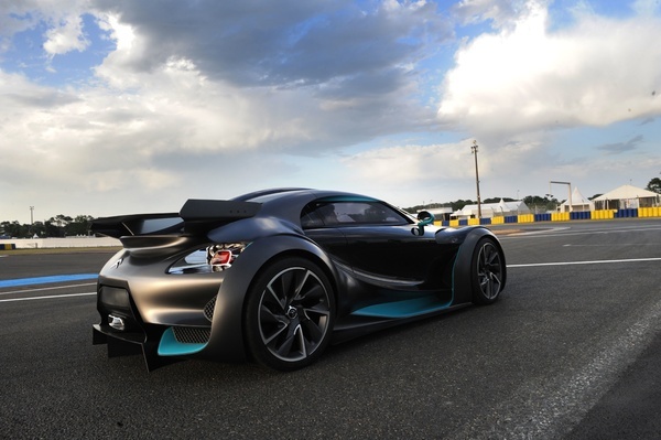http://images.caradisiac.com/images/8/8/4/0/58840/S7-La-Citroen-Survolt-en-piste-le-plein-de-photos-187134.jpg
