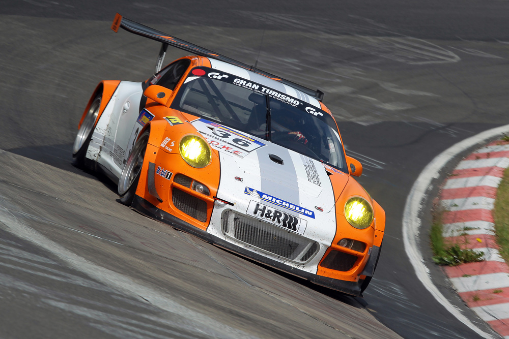 http://images.caradisiac.com/images/9/2/7/9/69279/S0-Historique-1ere-victoire-de-la-Porsche-911-GT3-R-Hybrid-225542.jpg