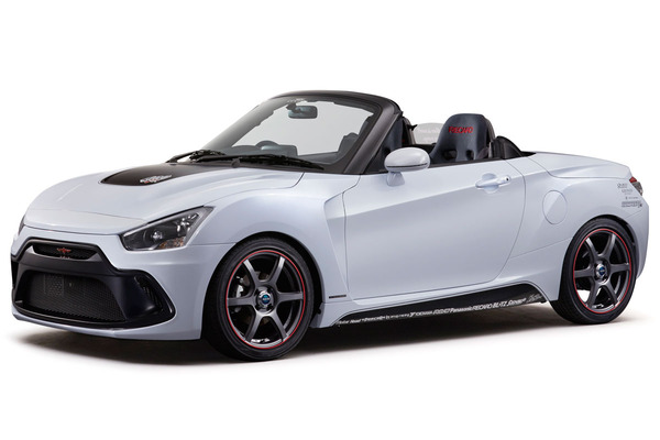 S7-Tokyo-Auto-Salon-2015-la-Daihatsu-Copen-se-devergonde-341058.jpg