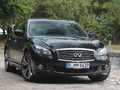 Infiniti M