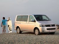 Photo Transporter 6 Minibus