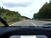 [Vidéo] Une Koenigsegg CCXR met le feu sur autobahn